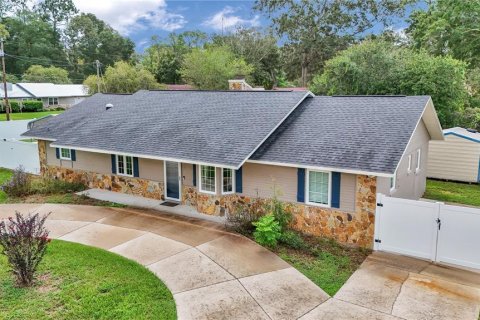 House in Ocala, Florida 4 bedrooms, 167.22 sq.m. № 1914842 - photo 3
