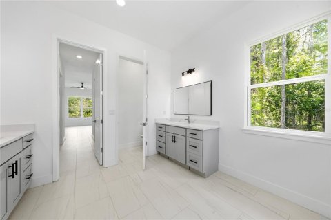 House in Orlando, Florida 5 bedrooms, 245.26 sq.m. № 2124253 - photo 10
