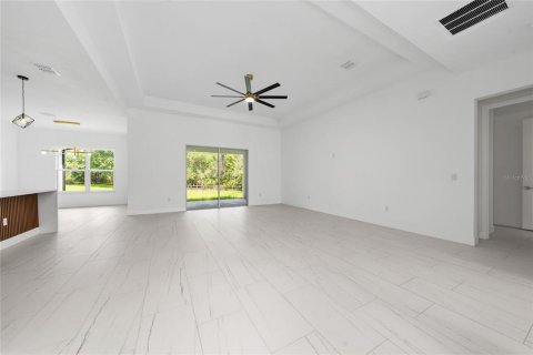 House in Orlando, Florida 5 bedrooms, 245.26 sq.m. № 2124253 - photo 6