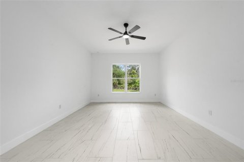 House in Orlando, Florida 5 bedrooms, 245.26 sq.m. № 2124253 - photo 17