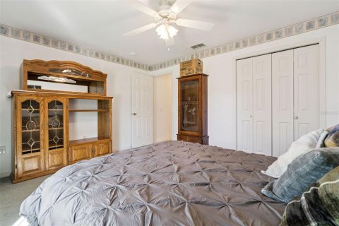 House in Haines City, Florida 3 bedrooms, 207.45 sq.m. № 2142120 - photo 20