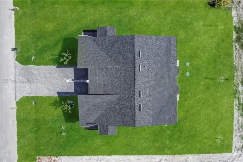 Propiedad comercial en venta en Lehigh Acres, Florida, 225.94 m2 № 2051805 - foto 16