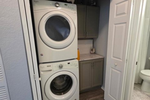 Condo in Stuart, Florida, 3 bedrooms  № 2182856 - photo 20