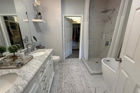 Condo in Stuart, Florida, 3 bedrooms  № 2182856 - photo 10