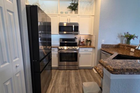Condo in Stuart, Florida, 3 bedrooms  № 2182856 - photo 6