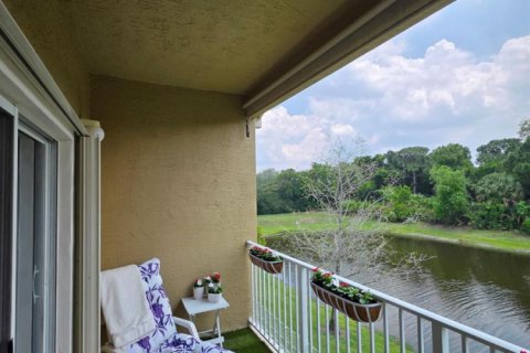 Condo in Stuart, Florida, 3 bedrooms  № 2182856 - photo 24
