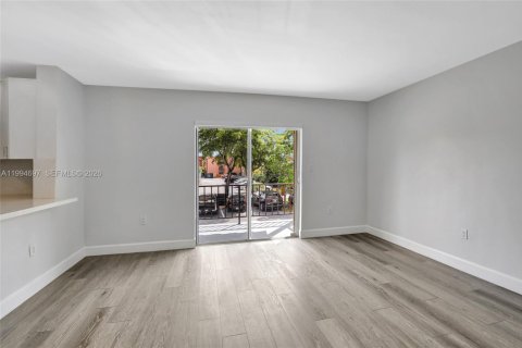 Copropriété à louer à Miami Lakes, Floride: 1 chambre, 50.54 m2 № 2056333 - photo 8