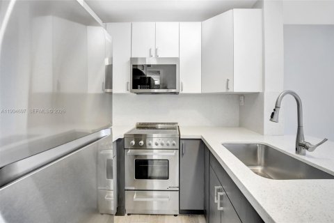 Copropriété à louer à Miami Lakes, Floride: 1 chambre, 50.54 m2 № 2056333 - photo 11