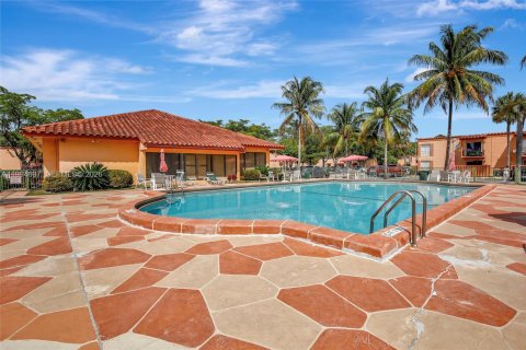 Copropriété à louer à Miami Lakes, Floride: 1 chambre, 50.54 m2 № 2056333 - photo 25