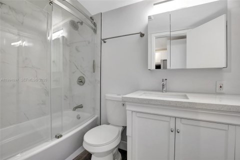 Copropriété à louer à Miami Lakes, Floride: 1 chambre, 50.54 m2 № 2056333 - photo 18