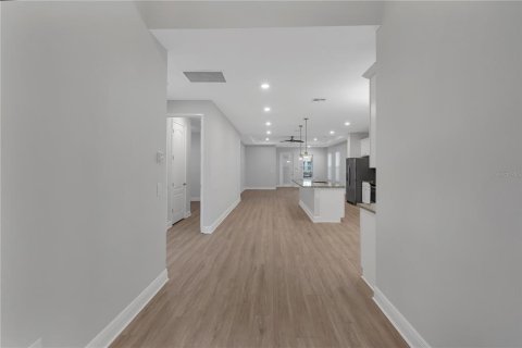 Villa ou maison à louer à Orlando, Floride: 3 chambres, 182.27 m2 № 2115283 - photo 5
