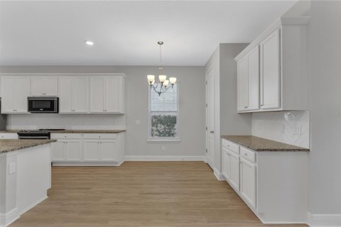 Villa ou maison à louer à Orlando, Floride: 3 chambres, 182.27 m2 № 2115283 - photo 12