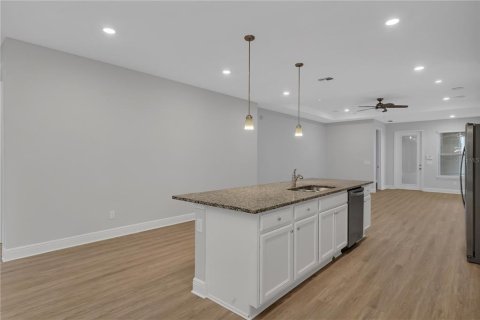 Villa ou maison à louer à Orlando, Floride: 3 chambres, 182.27 m2 № 2115283 - photo 13