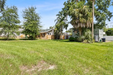 Commercial property in Tampa, Florida 4 bedrooms, 111.85 sq.m. № 2222668 - photo 19