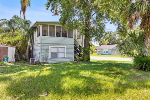 Commercial property in Tampa, Florida 4 bedrooms, 111.85 sq.m. № 2222668 - photo 4