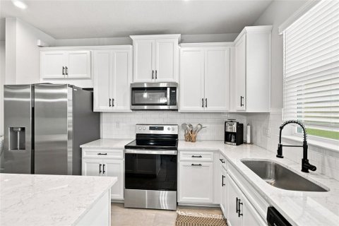 Touwnhouse à vendre à Lakewood Ranch, Floride: 3 chambres, 149.94 m2 № 2299544 - photo 12