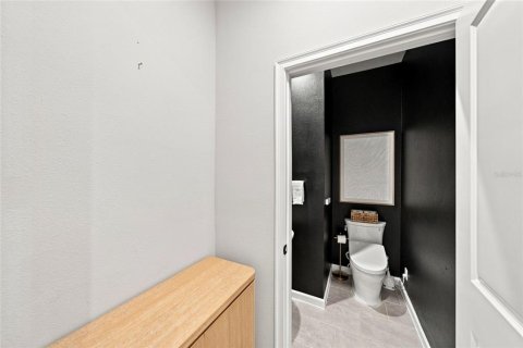 Touwnhouse à vendre à Lakewood Ranch, Floride: 3 chambres, 149.94 m2 № 2299544 - photo 9