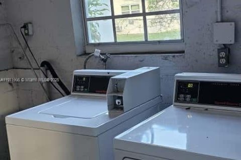 Appartement à louer à Oakland Park, Floride: 1 chambre, 372.35 m2 № 1968696 - photo 25