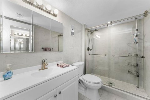 Condo in Dunedin, Florida, 2 bedrooms  № 1775102 - photo 8