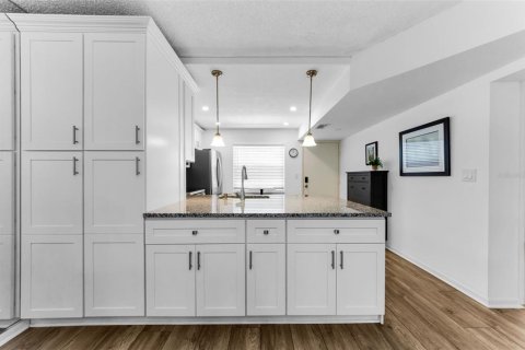 Condo in Dunedin, Florida, 2 bedrooms  № 1775102 - photo 27