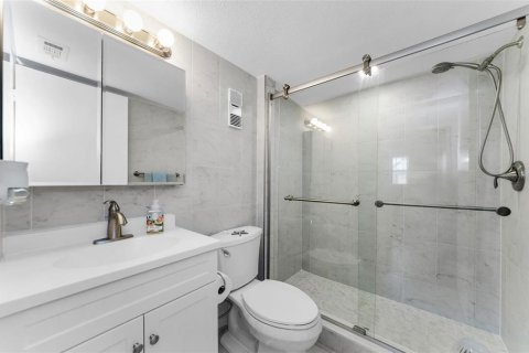 Condo in Dunedin, Florida, 2 bedrooms  № 1775102 - photo 10