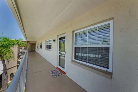 Condo in Dunedin, Florida, 2 bedrooms  № 1775102 - photo 19