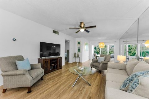 Condo in Dunedin, Florida, 2 bedrooms  № 1775102 - photo 23