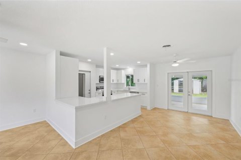 Купить виллу или дом в Венеция, Флорида 7 комнат, 109.25м2, № 1903690 - фото 8
