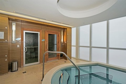 Condo in Sunny Isles Beach, Florida, 1 bedroom  № 1890677 - photo 22