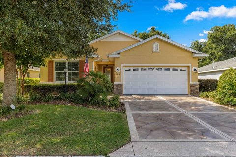House in Ocala, Florida 2 bedrooms, 136.29 sq.m. № 1350255 - photo 2