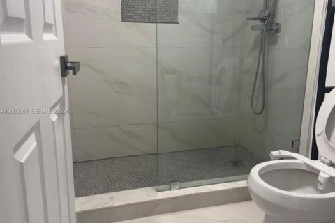 Купить кондоминиум в Майами, Флорида 2 спальни, 111.2м2, № 2090805 - фото 26