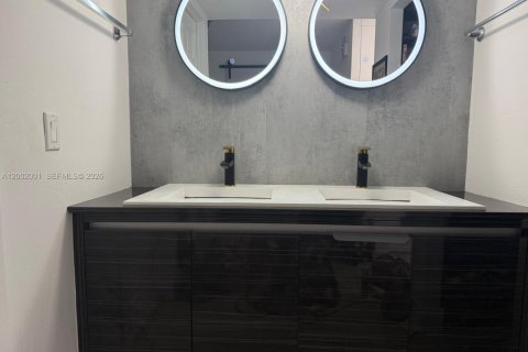 Купить кондоминиум в Майами, Флорида 2 спальни, 111.2м2, № 2090805 - фото 25