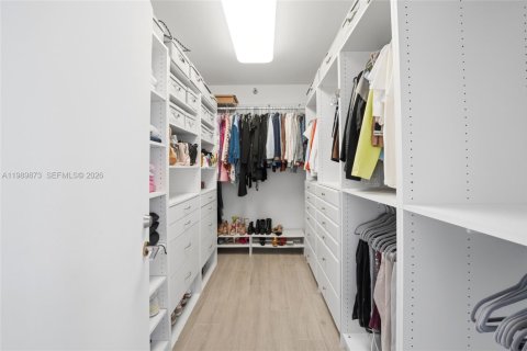 Condo in Aventura, Florida, 3 bedrooms № 2052019 - photo 24