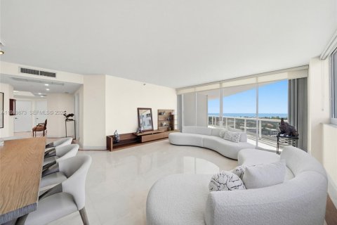 Condo in Aventura, Florida, 3 bedrooms № 2052019 - photo 1