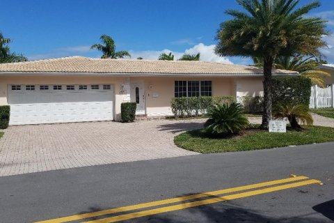 Villa ou maison à Fort Lauderdale, Floride 3 chambres, 145.86 m2 № 2280835