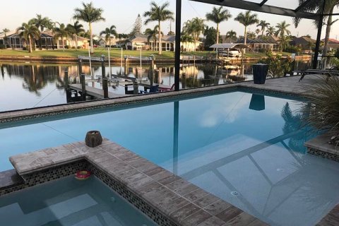 Experts named 4 available places to buy a "vacation" house in Florida