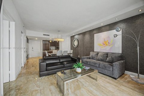 Condominio en alquiler en Miami, Florida, 2 dormitorios, 88.54 m2 № 2085586 - foto 7