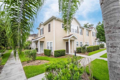 Townhouse in Kissimmee, Florida 4 bedrooms, 157.38 sq.m. № 1553234 - photo 1