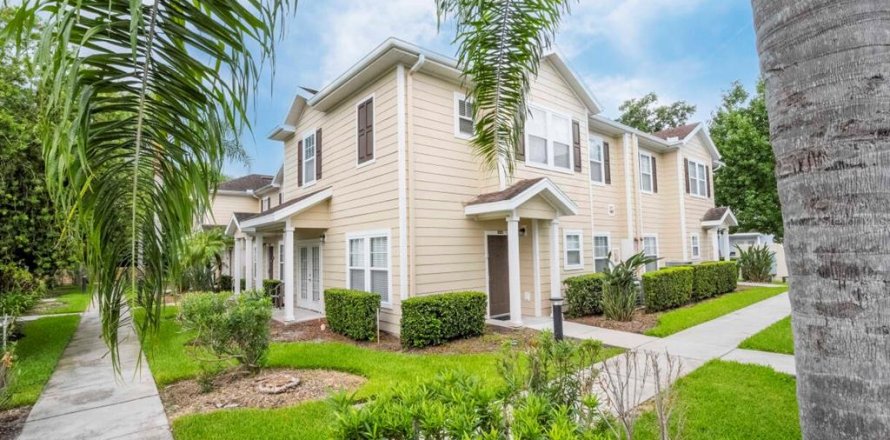 Townhouse in Kissimmee, Florida 4 bedrooms, 157.38 sq.m. № 1553234
