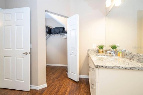 Townhouse in Kissimmee, Florida 4 bedrooms, 157.38 sq.m. № 1553234 - photo 15