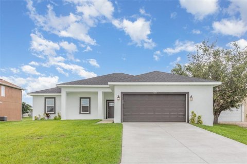 Casa en venta en Port Charlotte, Florida, 4 dormitorios, 182.18 m2 № 1824050 - foto 3