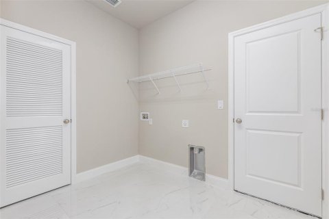Casa en venta en Port Charlotte, Florida, 4 dormitorios, 182.18 m2 № 1824050 - foto 22
