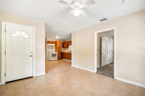 Casa en alquiler en Tampa, Florida, 2 dormitorios, 80.36 m2 № 1910454 - foto 5
