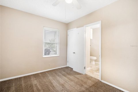 Casa en alquiler en Tampa, Florida, 2 dormitorios, 80.36 m2 № 1910454 - foto 18
