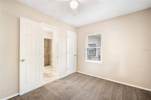 Casa en alquiler en Tampa, Florida, 2 dormitorios, 80.36 m2 № 1910454 - foto 8