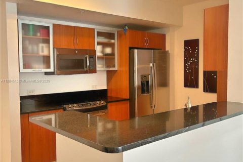 Condo in Aventura, Florida, 1 bedroom  № 1930078 - photo 8