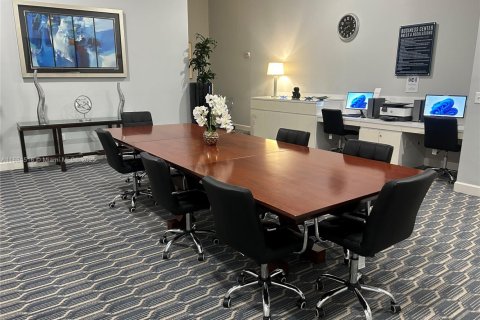 Condo in Aventura, Florida, 1 bedroom  № 1930078 - photo 23