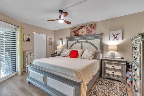 Condo in Bradenton, Florida, 2 bedrooms  № 1898421 - photo 24