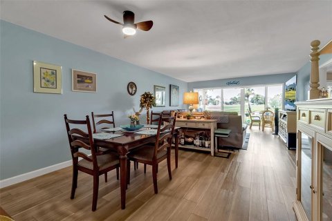 Condo in Bradenton, Florida, 2 bedrooms  № 1898421 - photo 17
