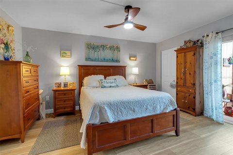 Condo in Bradenton, Florida, 2 bedrooms  № 1898421 - photo 29